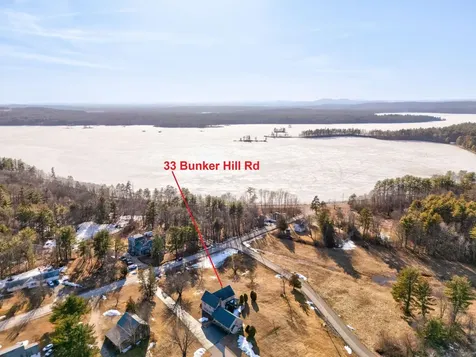 33 Bunker Hill Road Auburn NH 03032