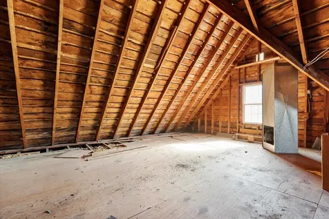 33 Bunker Hill Road Auburn NH 03032