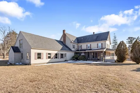 33 Bunker Hill Road Auburn NH 03032
