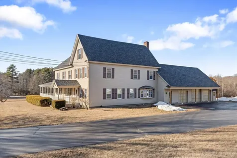 33 Bunker Hill Road Auburn NH 03032
