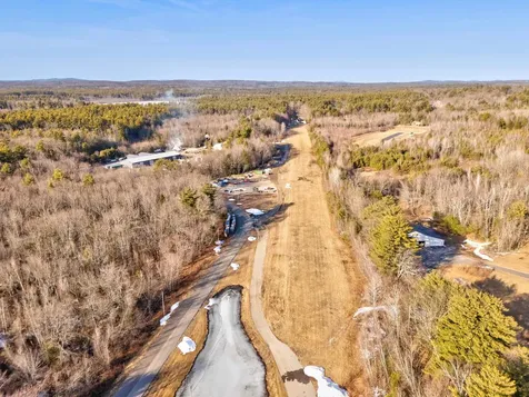 33 Bunker Hill Road Auburn NH 03032