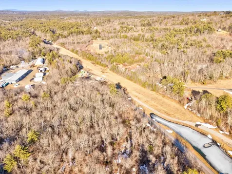 33 Bunker Hill Road Auburn NH 03032