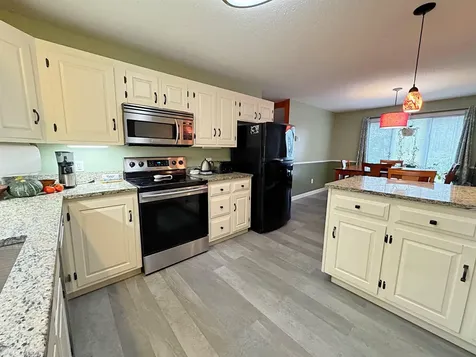 71 Ledgewood Road Claremont NH 03743