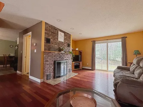 71 Ledgewood Road Claremont NH 03743