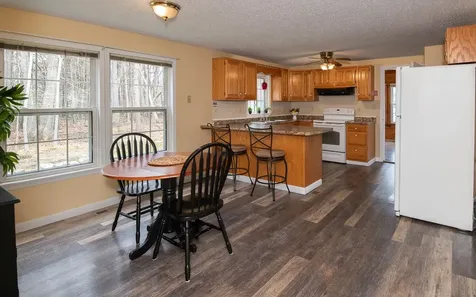 41 Granite Circle Hampstead NH 03841