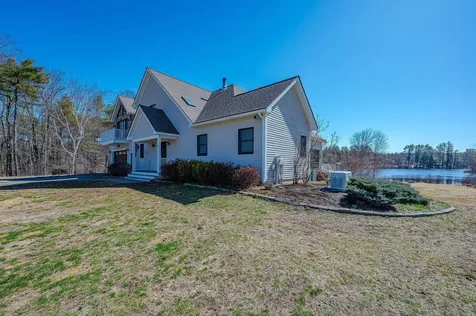 73 Coles Pond Road Somersworth NH 03878
