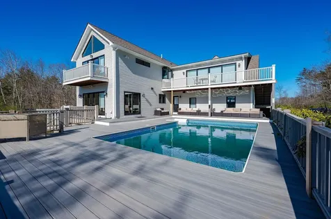73 Coles Pond Road Somersworth NH 03878