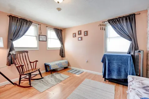 35 Bunker Hill Road Auburn NH 03032