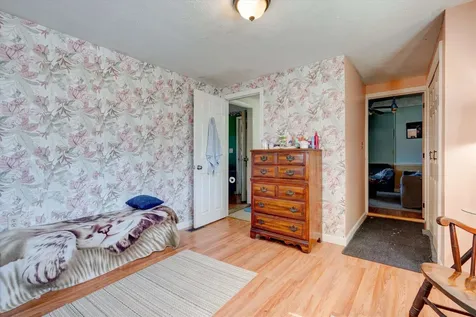 35 Bunker Hill Road Auburn NH 03032