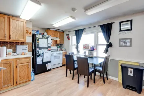 35 Bunker Hill Road Auburn NH 03032