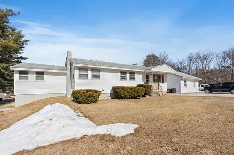 35 Bunker Hill Road Auburn NH 03032