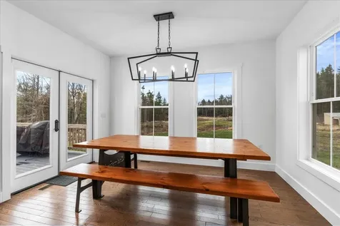 26 Meetinghouse Hill Road Deerfield NH 03037