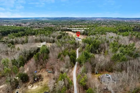26 Meetinghouse Hill Road Deerfield NH 03037