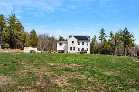 26 Meetinghouse Hill Road Deerfield NH 03037