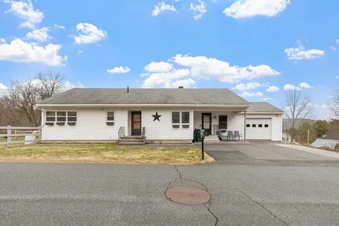 13 Third Street Newport NH 03773