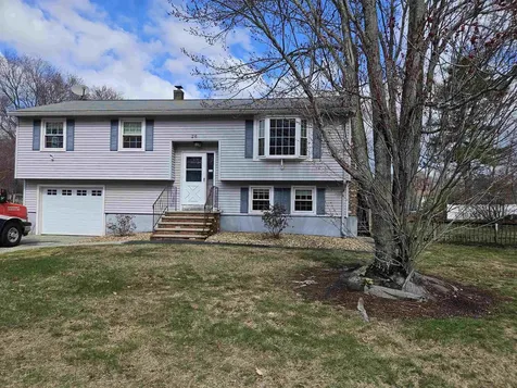 26 Lou Avenue Salem NH 03079