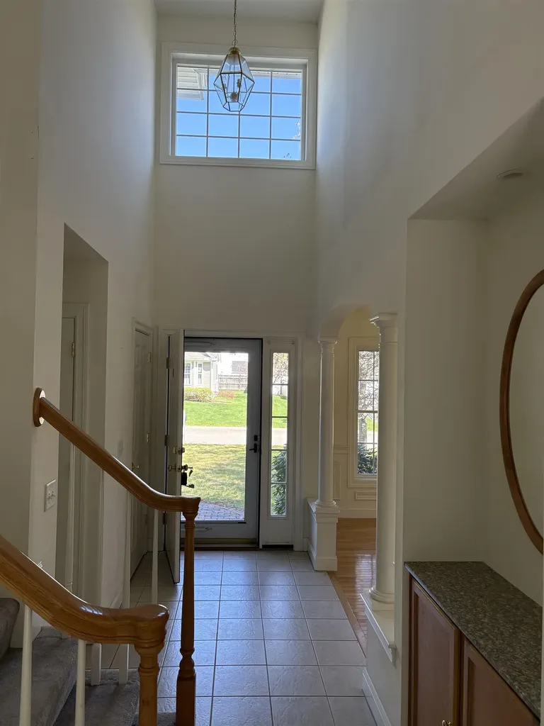 6 Smithfield Terrace Nashua NH 03064