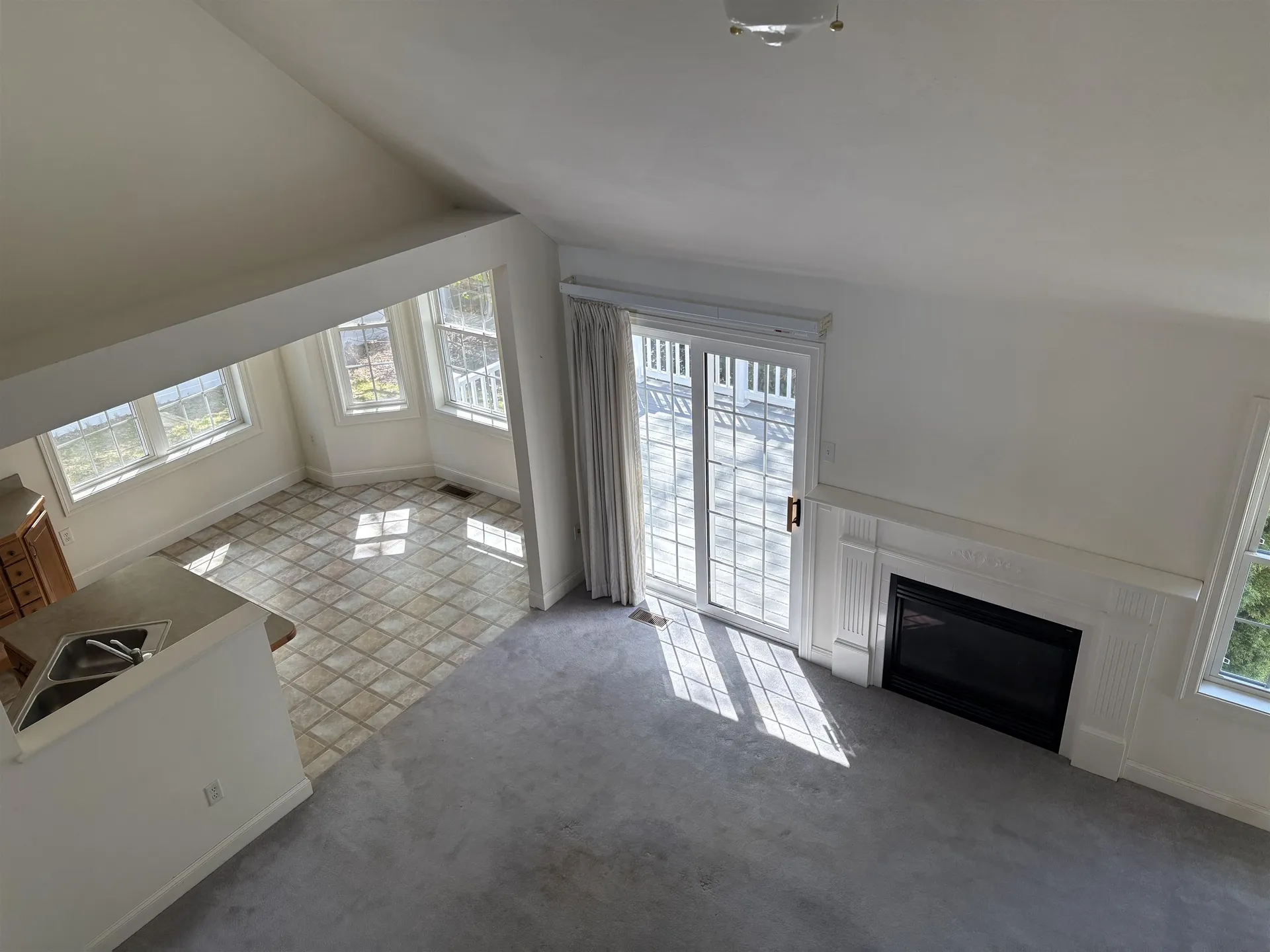 6 Smithfield Terrace Nashua NH 03064