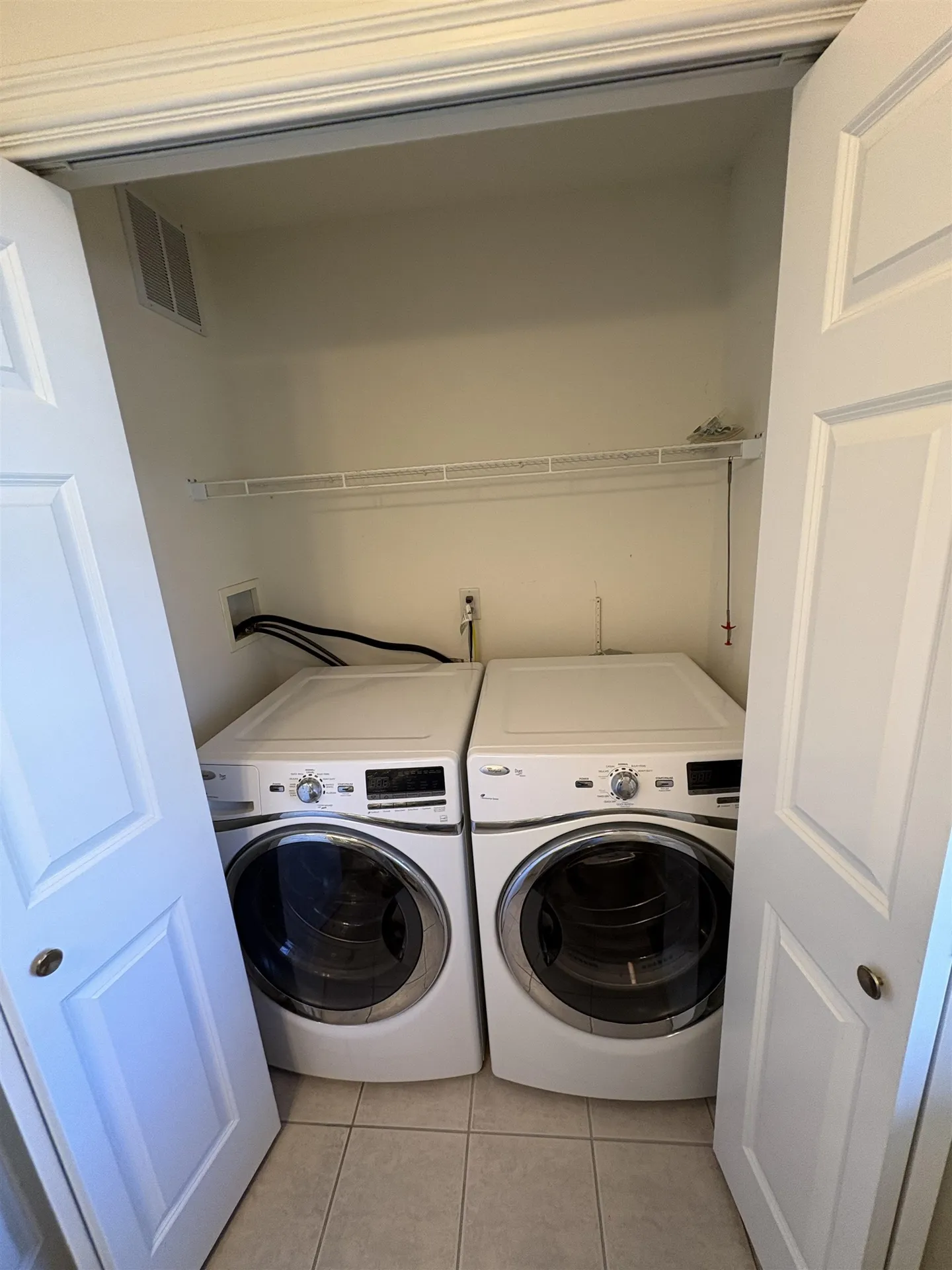 6 Smithfield Terrace Nashua NH 03064