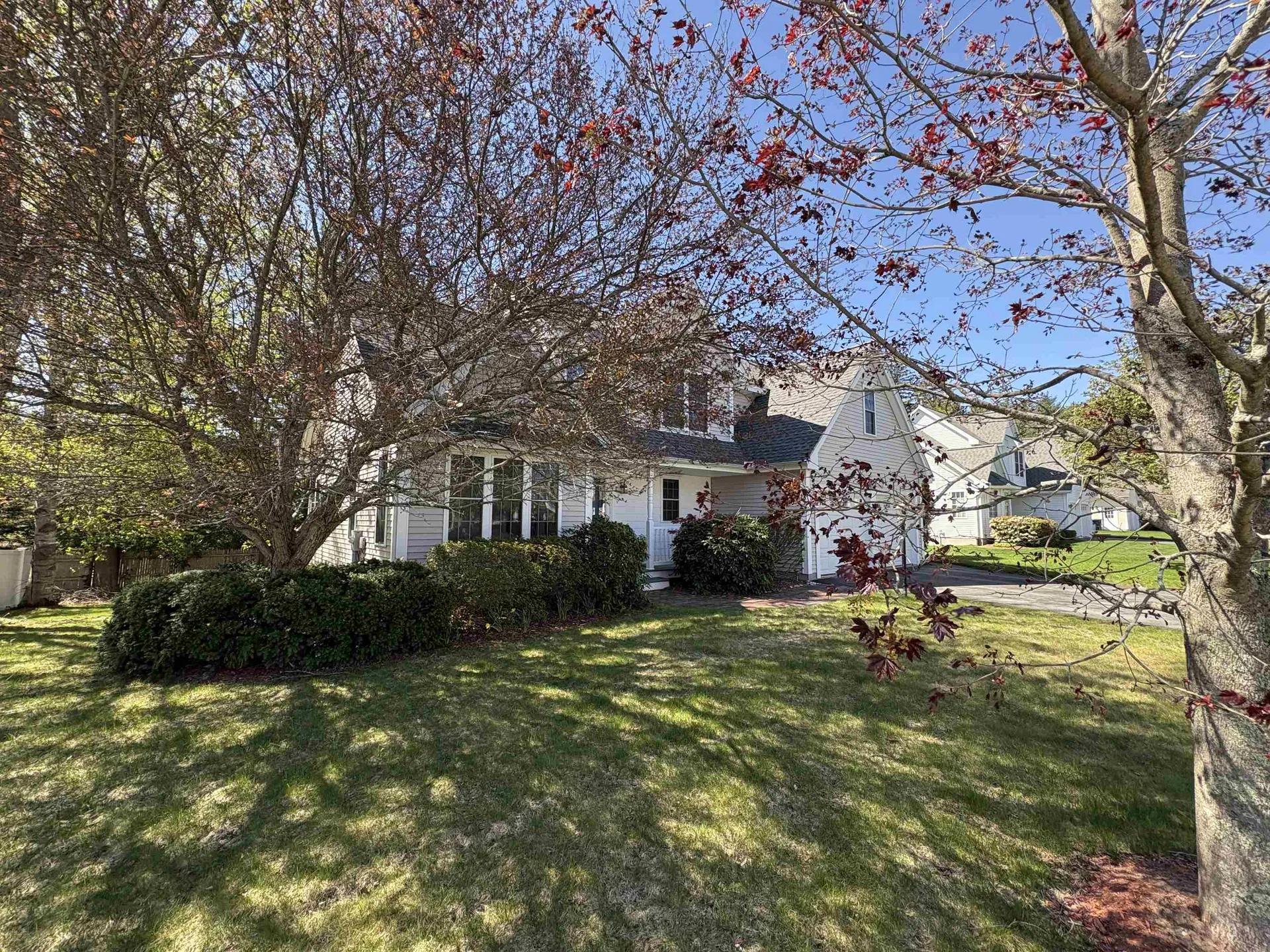 6 Smithfield Terrace Nashua NH 03064