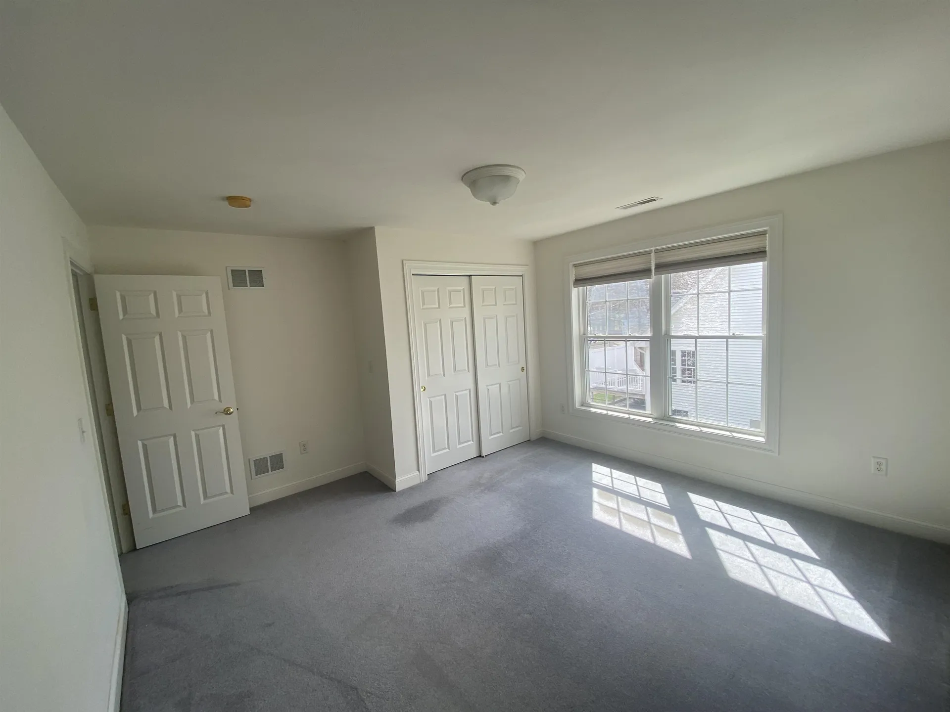 6 Smithfield Terrace Nashua NH 03064