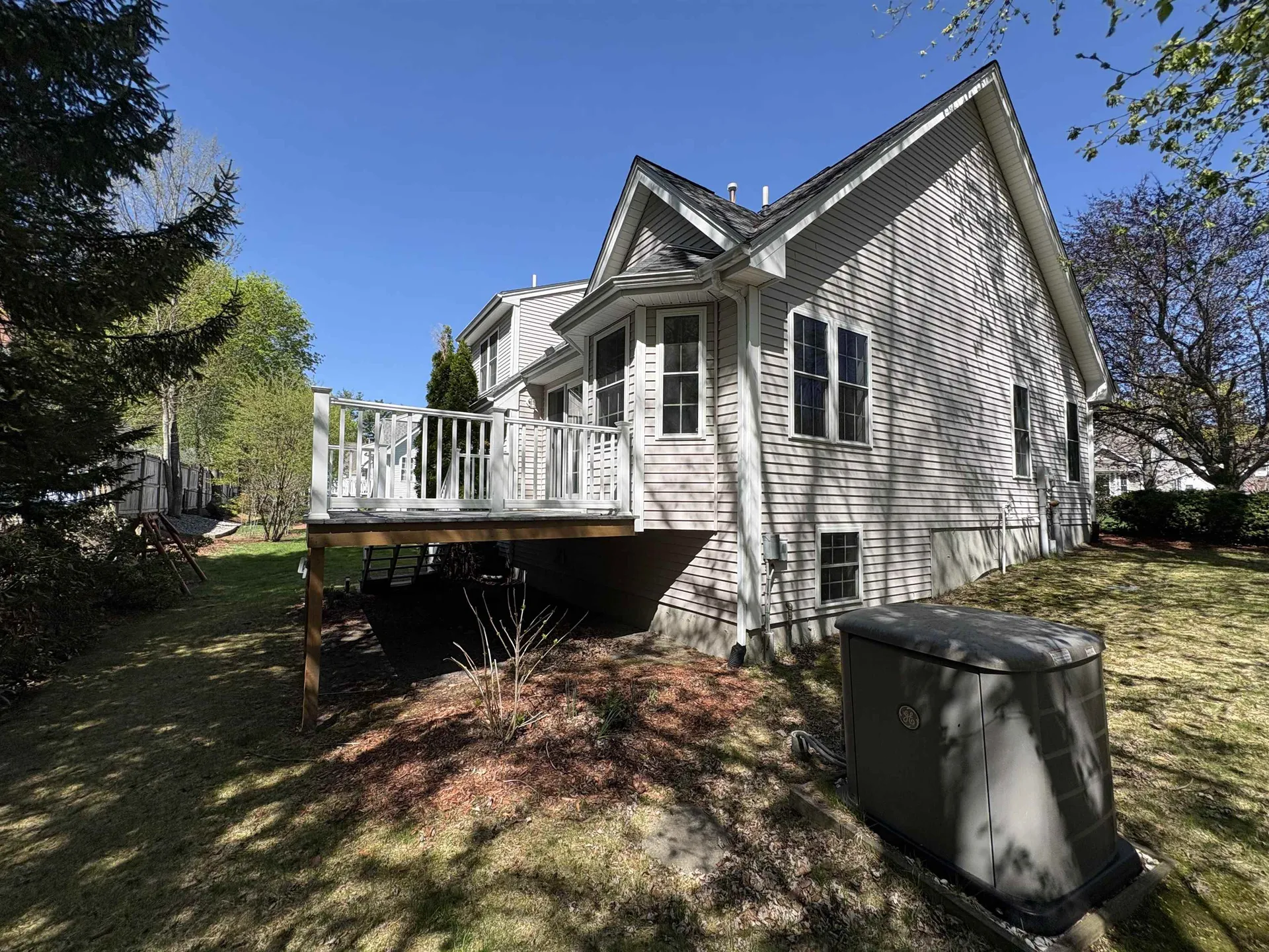 6 Smithfield Terrace Nashua NH 03064