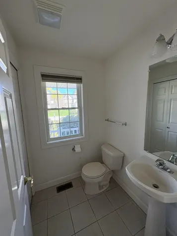 6 Smithfield Terrace Nashua NH 03064