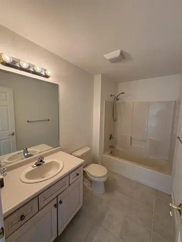 6 Smithfield Terrace Nashua NH 03064