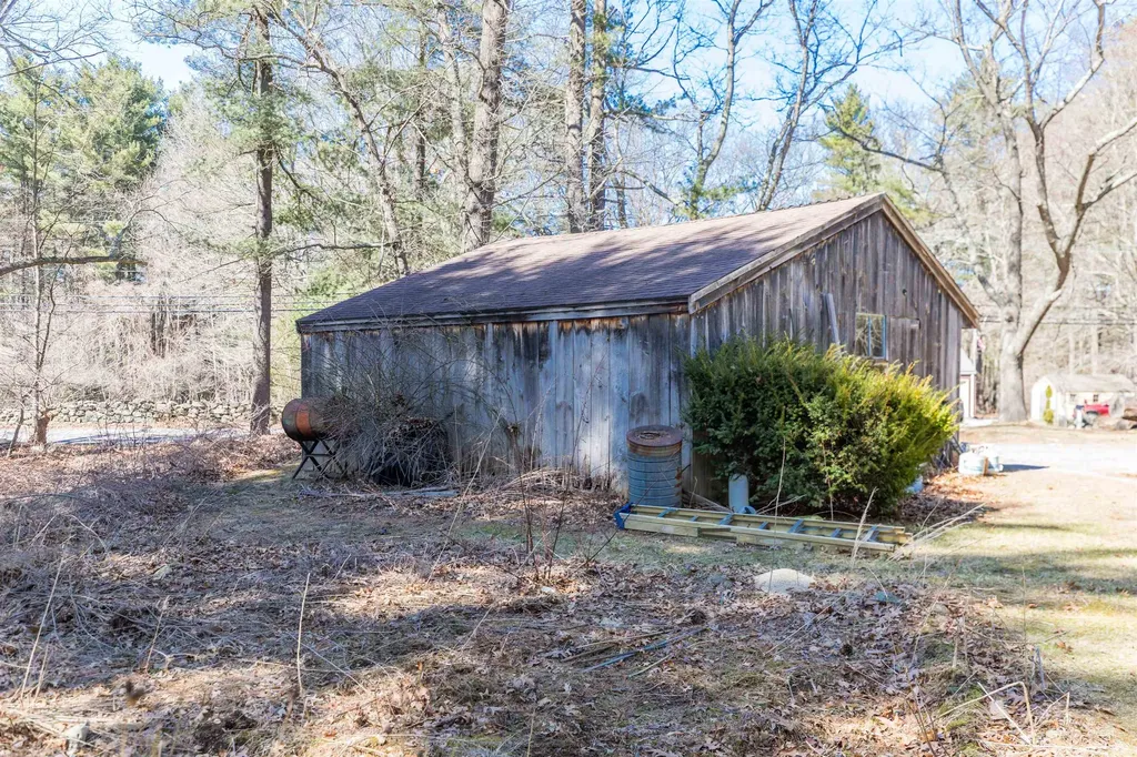 39 Mill Road North Hampton NH 03862