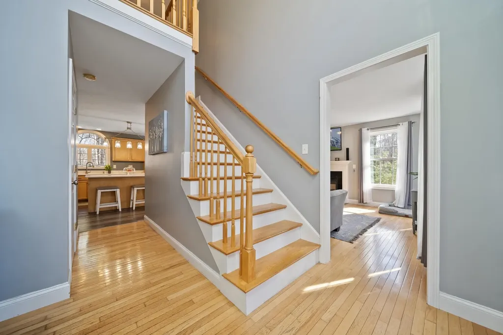 18 Wyman Lane Milford NH 03055