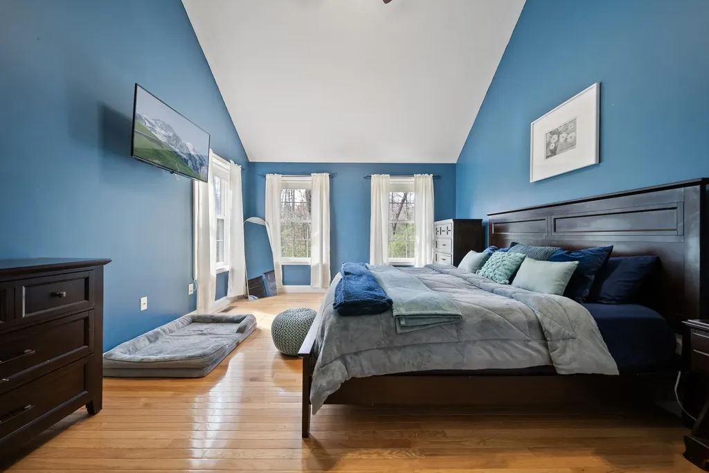18 Wyman Lane Milford NH 03055