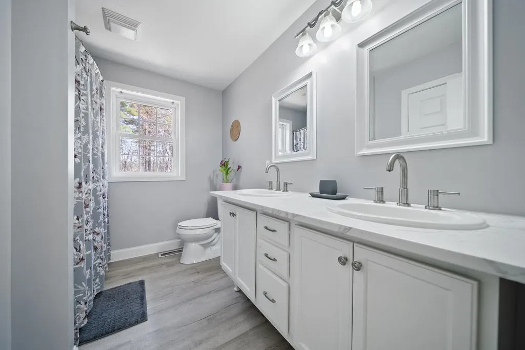 18 Wyman Lane Milford NH 03055