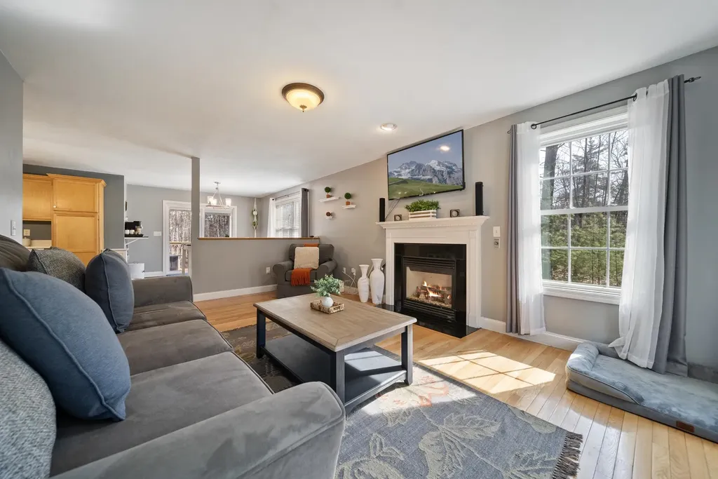 18 Wyman Lane Milford NH 03055