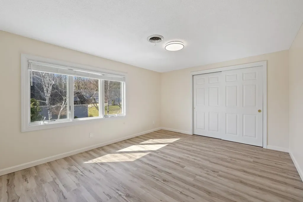 17 Skyview Circle Keene NH 03431