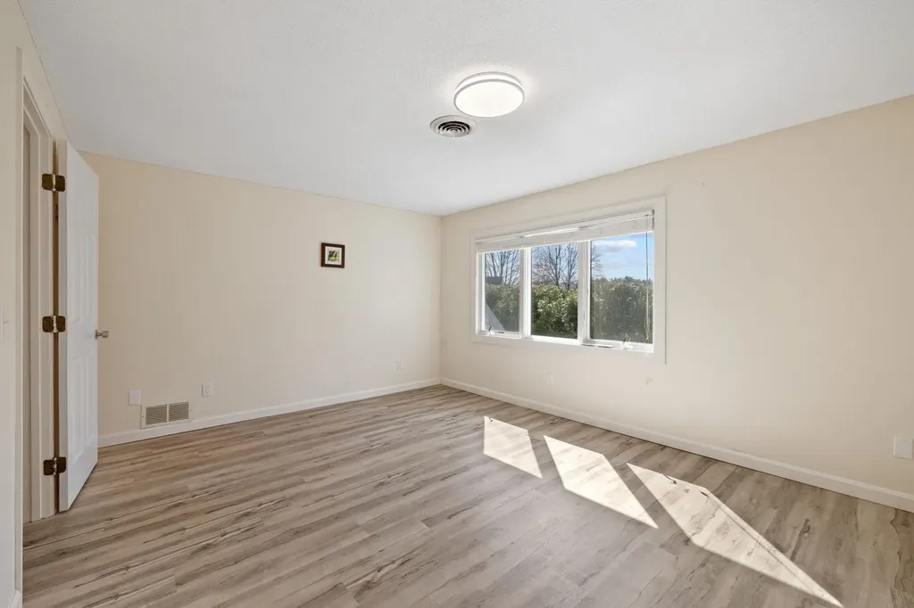 17 Skyview Circle Keene NH 03431