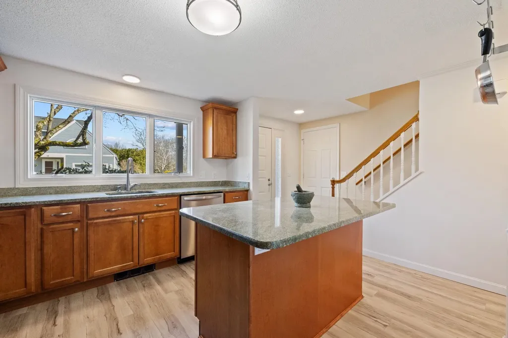 17 Skyview Circle Keene NH 03431