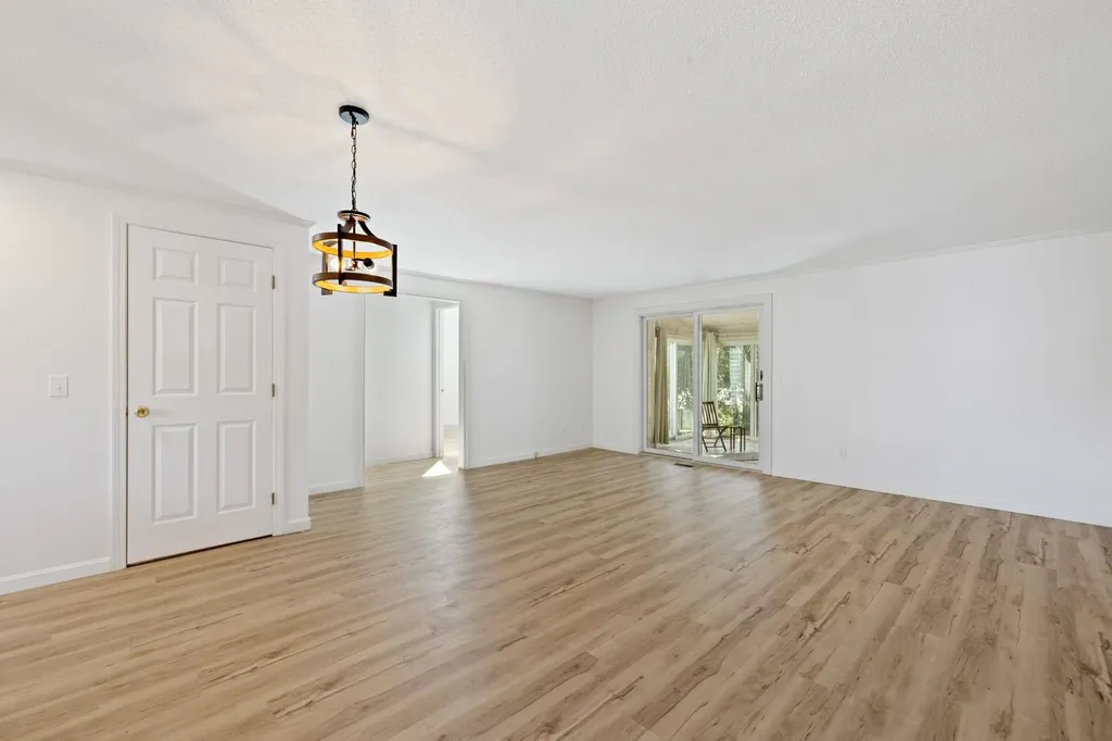 17 Skyview Circle Keene NH 03431