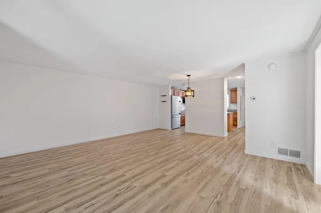 17 Skyview Circle Keene NH 03431