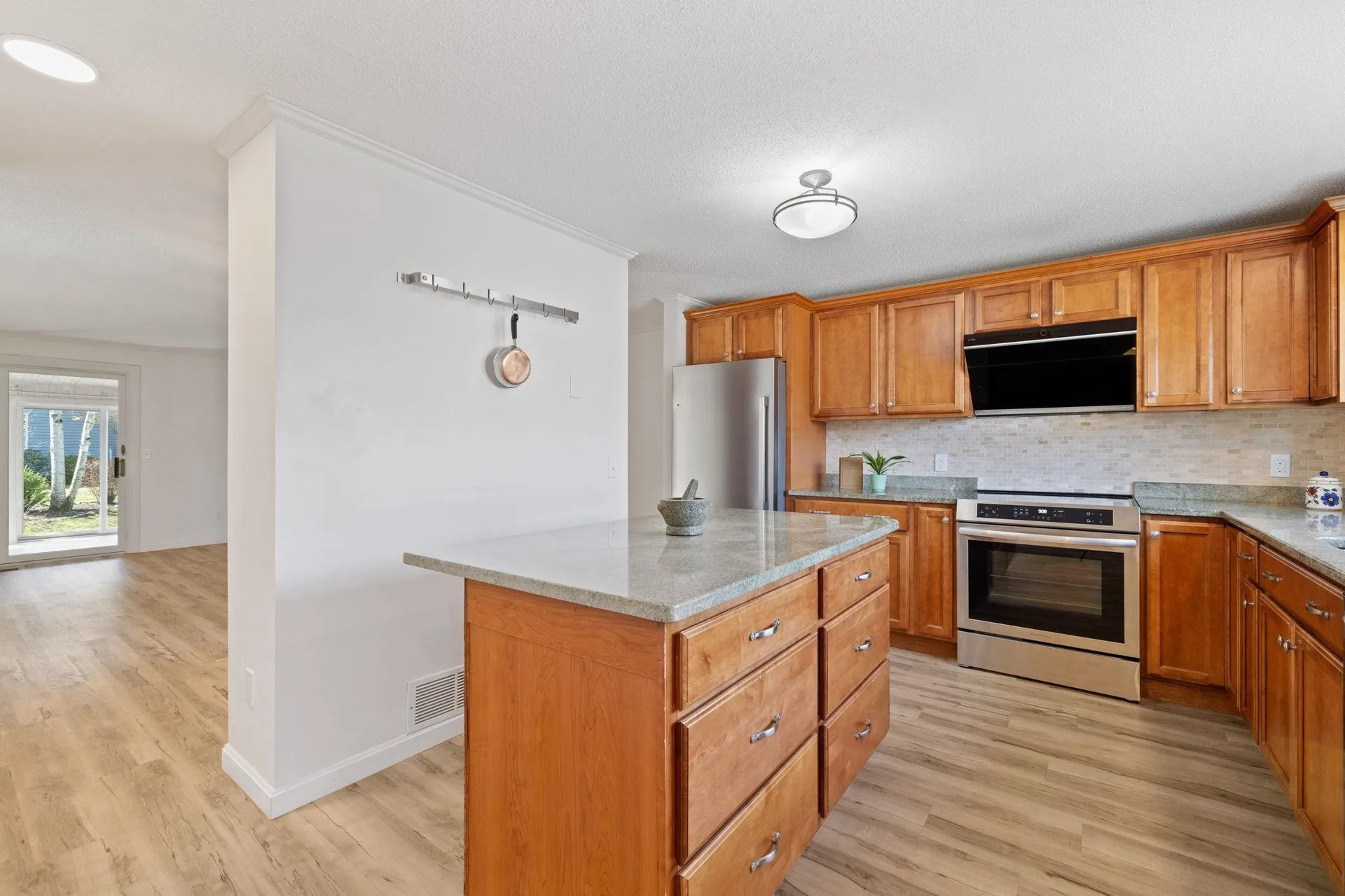 17 Skyview Circle Keene NH 03431