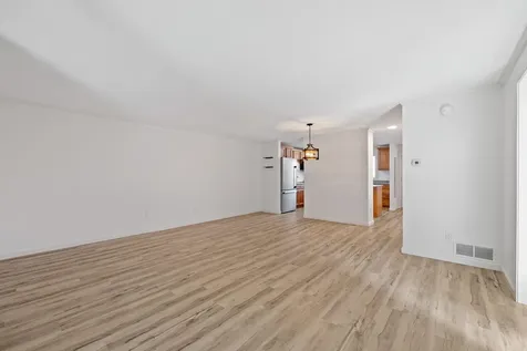 17 Skyview Circle Keene NH 03431