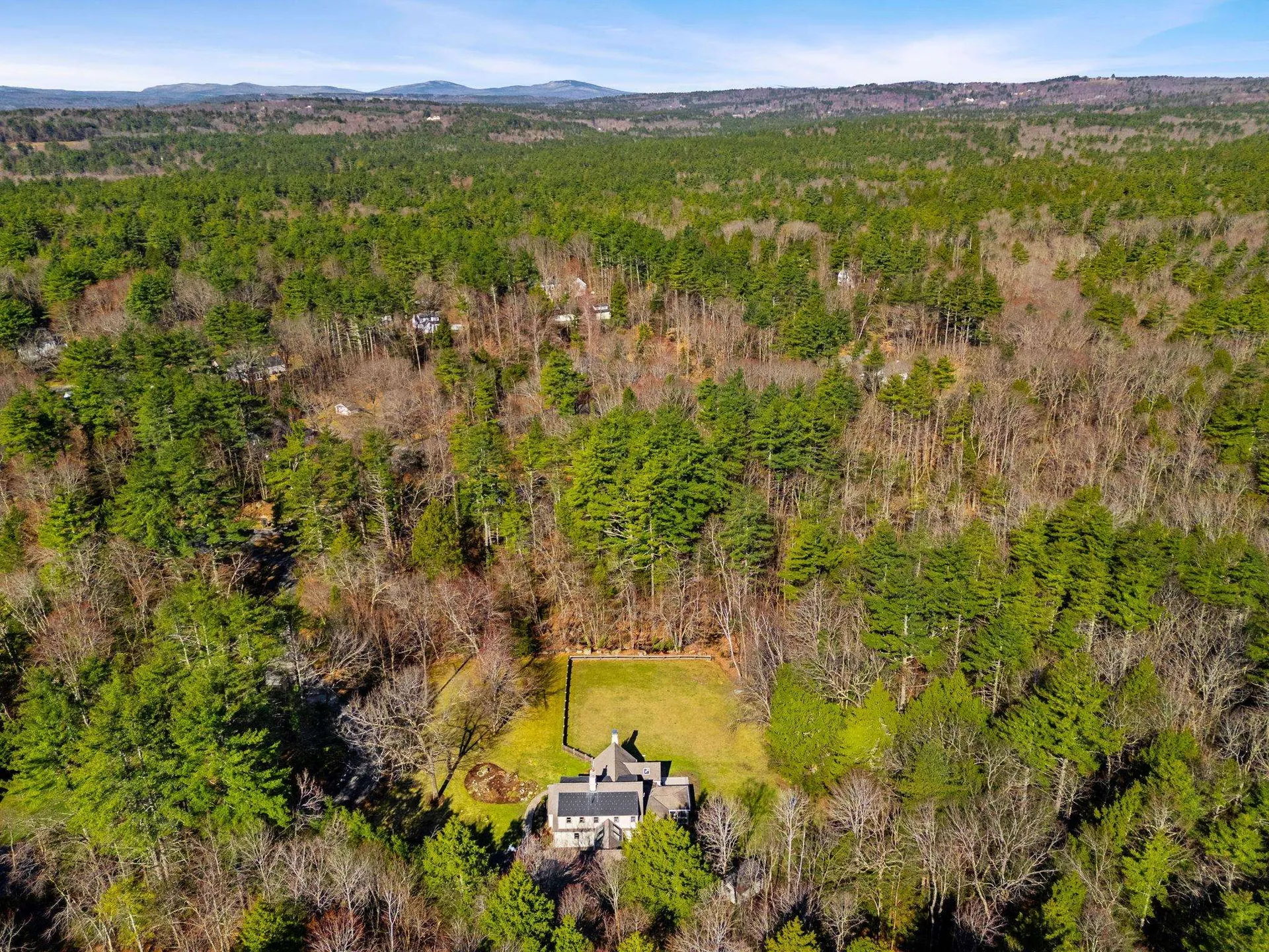 11 Shadow Lane Amherst NH 03031