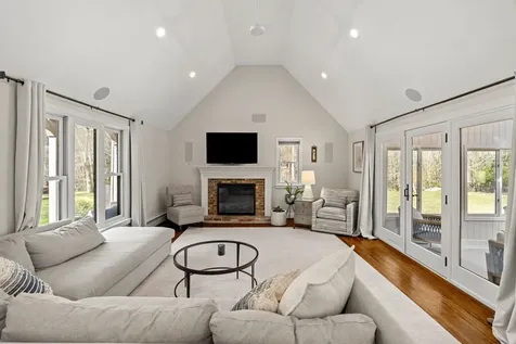 11 Shadow Lane Amherst NH 03031