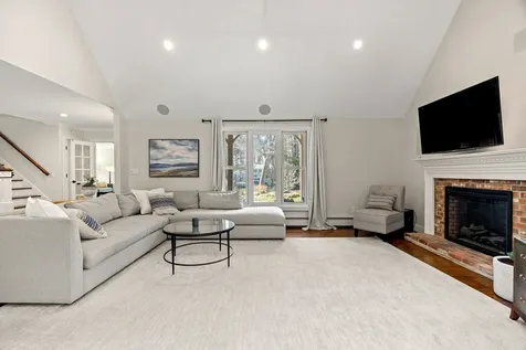 11 Shadow Lane Amherst NH 03031