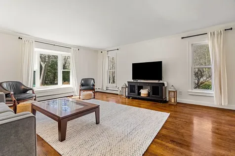 11 Shadow Lane Amherst NH 03031