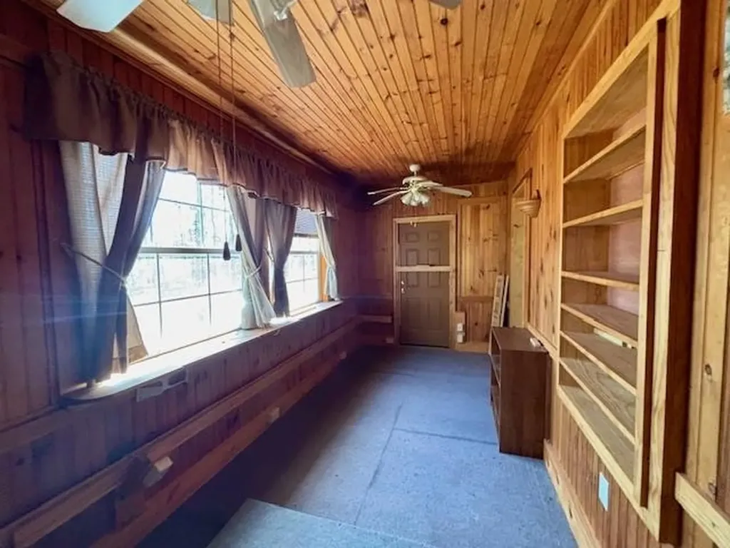 31 Sunshine Avenue Newport NH 03773