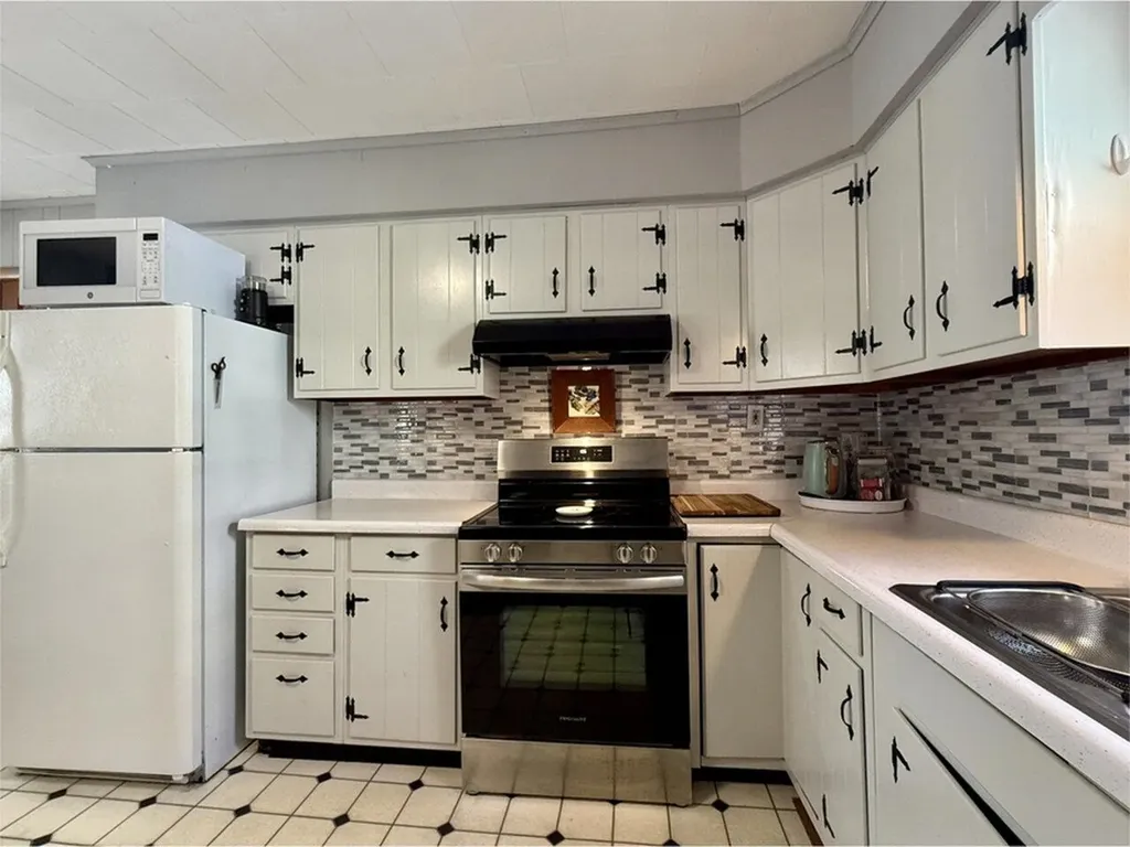 39 Converse Court Burlington VT 05401