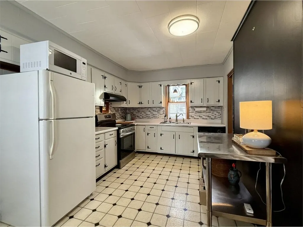 39 Converse Court Burlington VT 05401