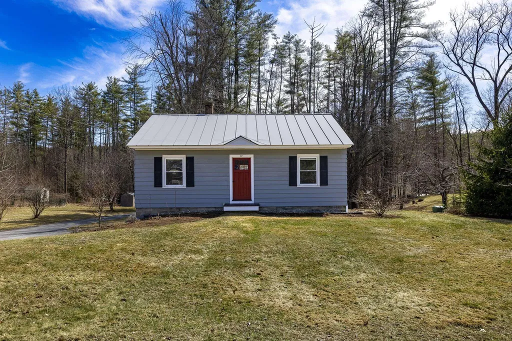 87 Greensboro Road Hanover NH 03755