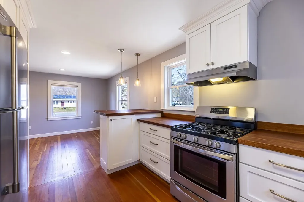 87 Greensboro Road Hanover NH 03755