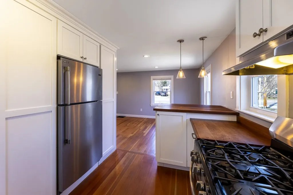 87 Greensboro Road Hanover NH 03755